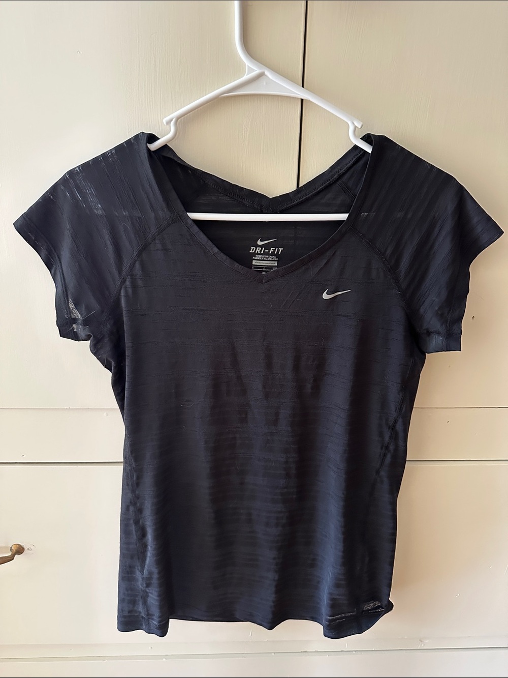 Nike Dri-FIT Women's Black Short Sleeve Performance Top small
